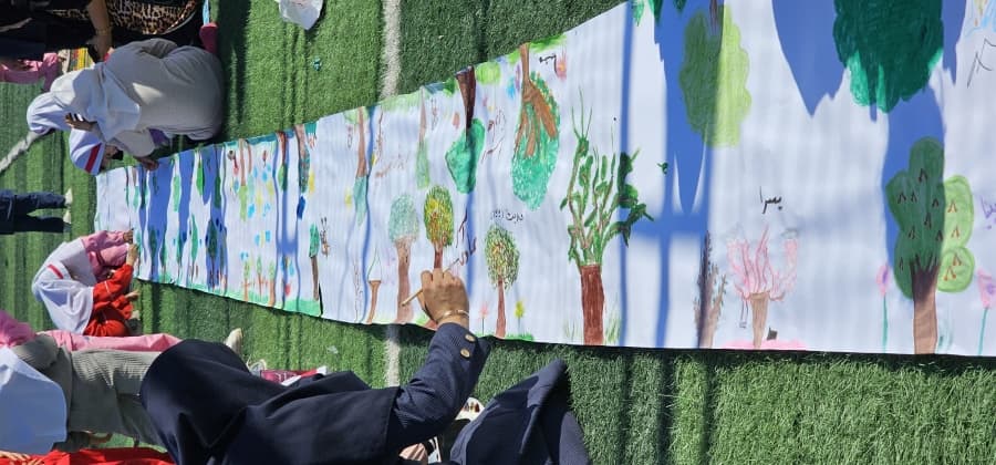 نقاشی جمعی در فضای آزاد